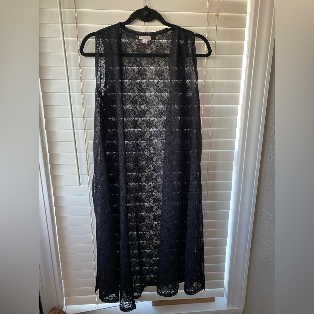 Accepting offers- LuLaRoe Black Lace Overlay